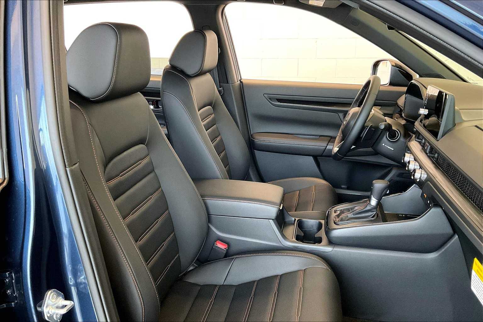 Thumbnail: 2026 Honda CR-V - 14