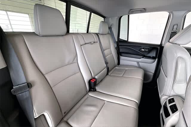 Thumbnail: 2019 Honda Ridgeline - 26