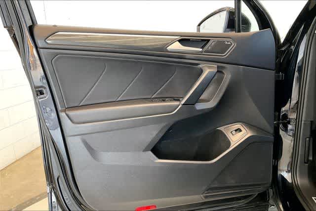 Thumbnail: 2019 Volkswagen Tiguan - 29