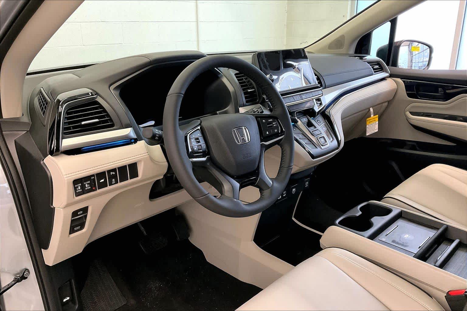 Thumbnail: 2026 Honda Odyssey - 2