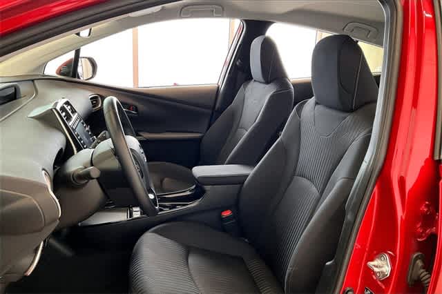 Thumbnail: 2021 Toyota Prius Prime - 12