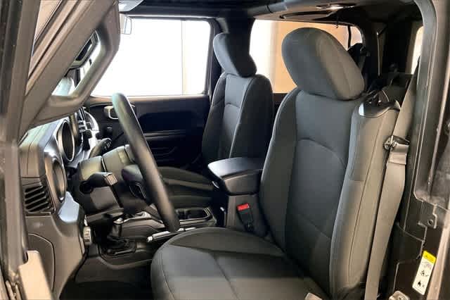 Thumbnail: 2018 Jeep Wrangler - 12