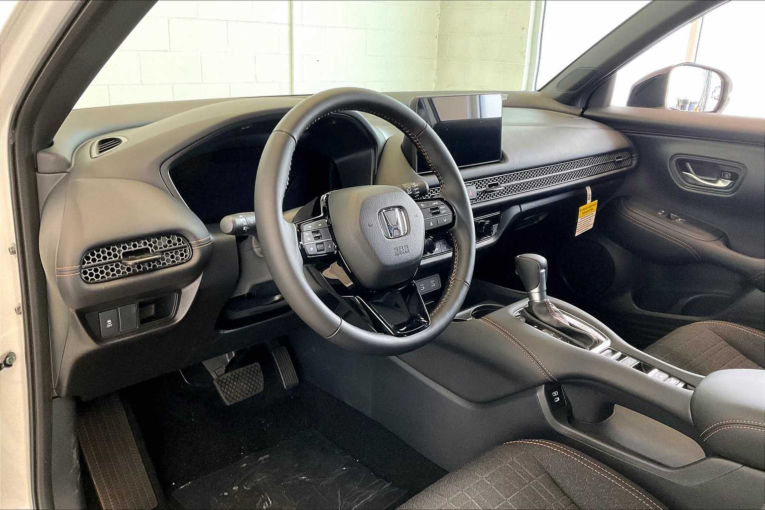 Thumbnail: 2026 Honda HR-V - 2