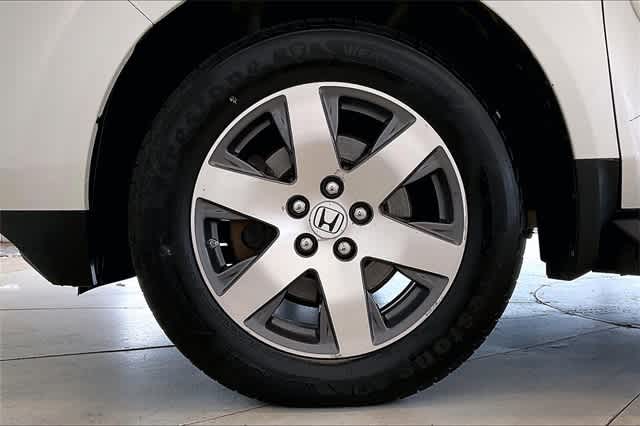 Thumbnail: 2015 Honda Pilot - 9