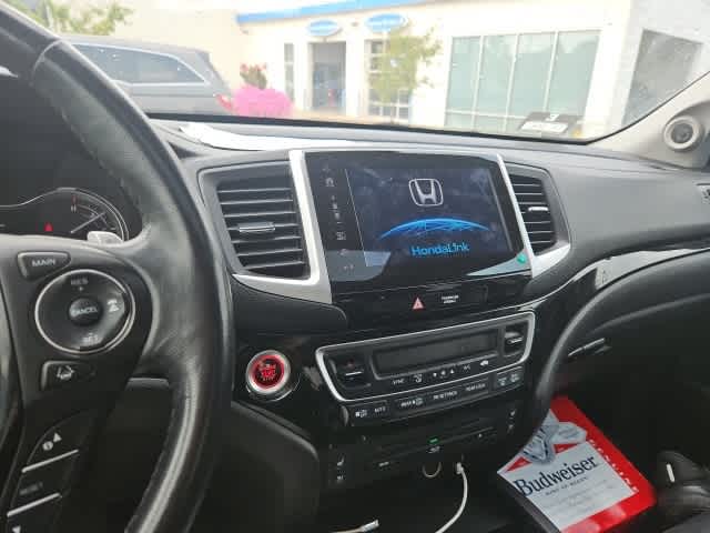 Thumbnail: 2017 Honda Pilot - 15