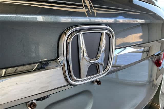 Thumbnail: 2018 Honda Odyssey - 8