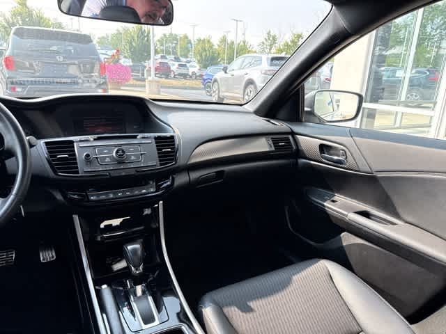 Thumbnail: 2017 Honda Accord - 13