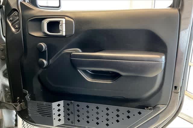 Thumbnail: 2018 Jeep Wrangler - 30