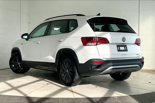 Thumbnail: 2022 Volkswagen Taos - 5