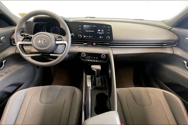 Thumbnail: 2021 Hyundai Elantra - 10