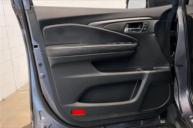 Thumbnail: 2020 Honda Pilot - 30