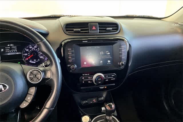 Thumbnail: 2017 Kia Soul - 17