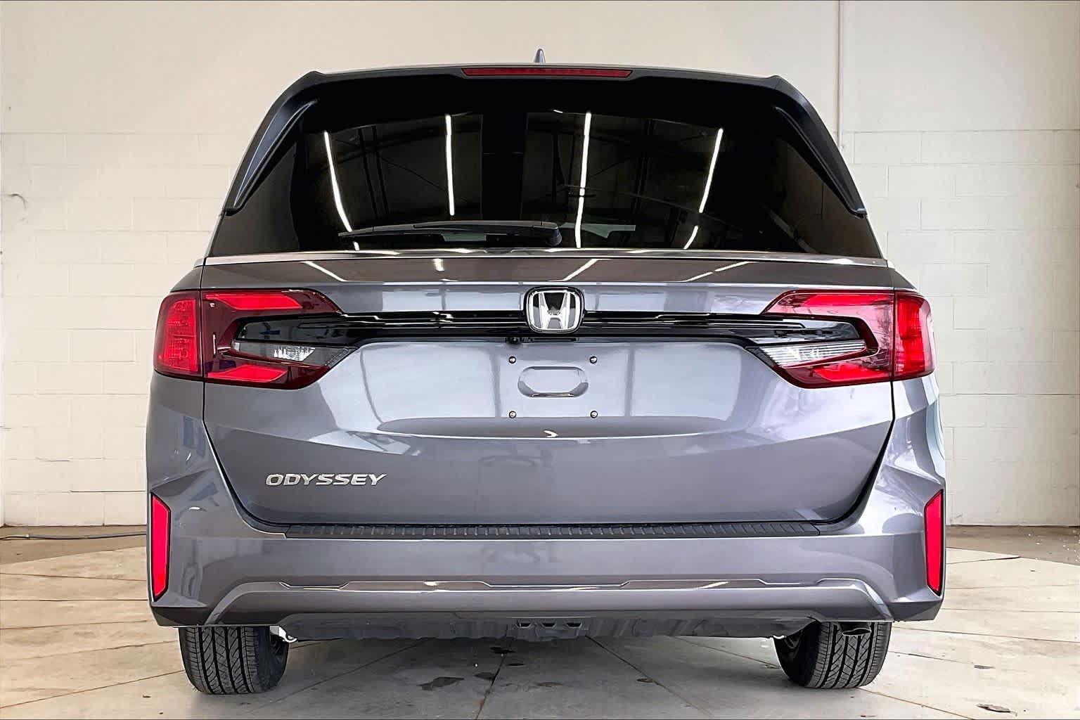 Thumbnail: 2026 Honda Odyssey - 5
