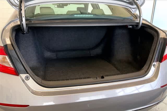 Thumbnail: 2019 Honda Accord - 20