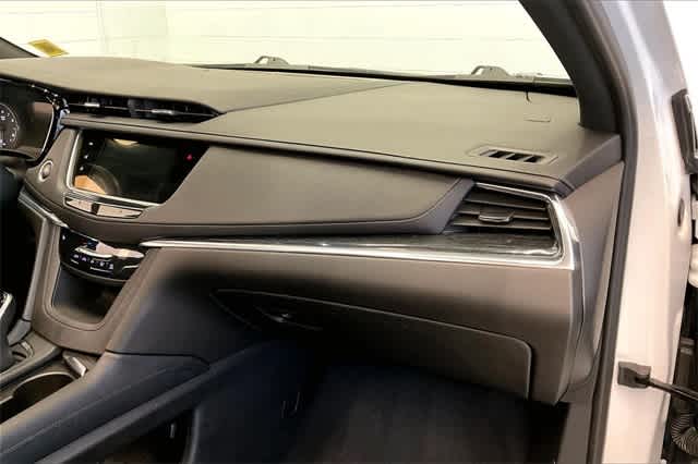 Thumbnail: 2021 Cadillac XT5 - 25