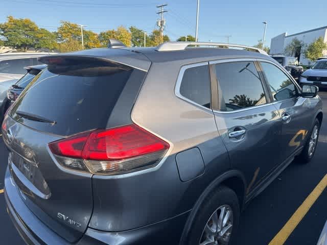 Thumbnail: 2017 Nissan Rogue - 4