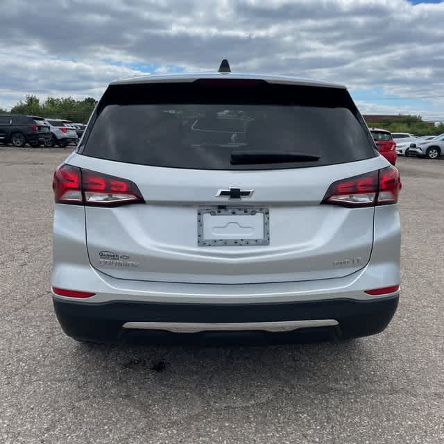 Thumbnail: 2022 Chevrolet Equinox - 6