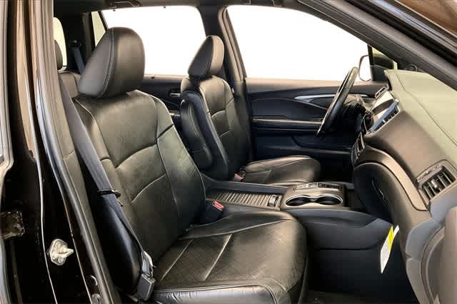 Thumbnail: 2019 Honda Passport - 15