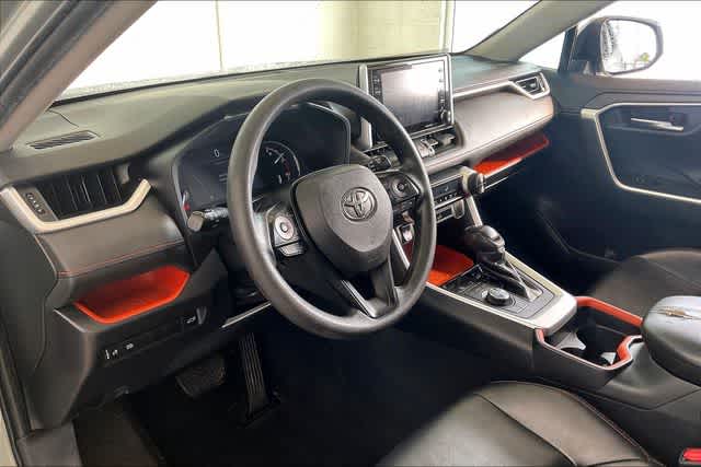 Thumbnail: 2019 Toyota RAV4 - 3