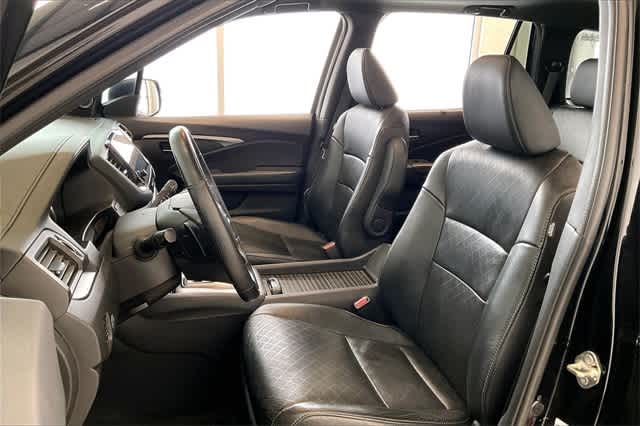 Thumbnail: 2019 Honda Passport - 12