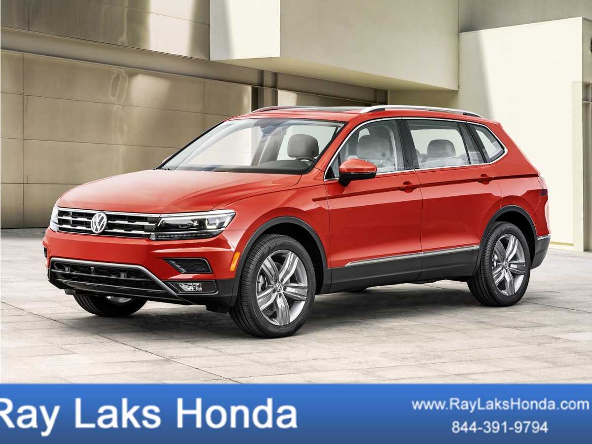 2019 Volkswagen Tiguan 2.0T SEL Premium R-Line 4Motion's photo