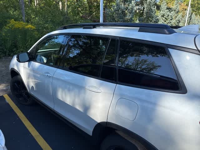 Thumbnail: 2019 Honda Passport - 9