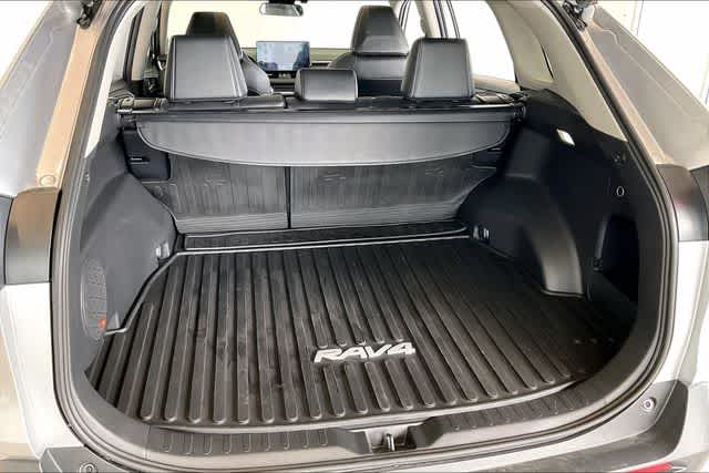 Thumbnail: 2023 Toyota RAV4 - 20