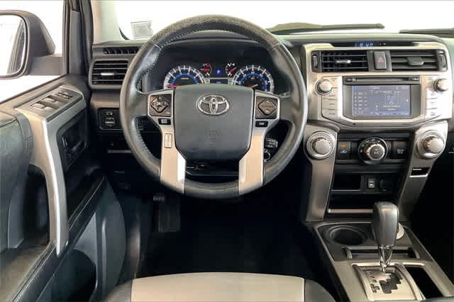 Thumbnail: 2015 Toyota 4Runner - 15