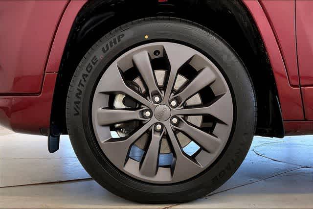 Thumbnail: 2019 Jeep Cherokee - 9