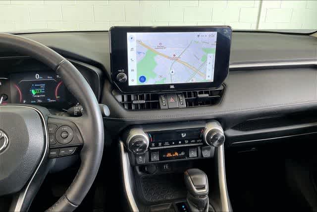 Thumbnail: 2023 Toyota RAV4 - 17