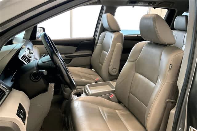 Thumbnail: 2012 Honda Odyssey - 11