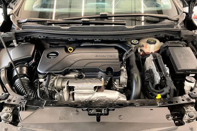 Thumbnail: 2019 Chevrolet Cruze - 10