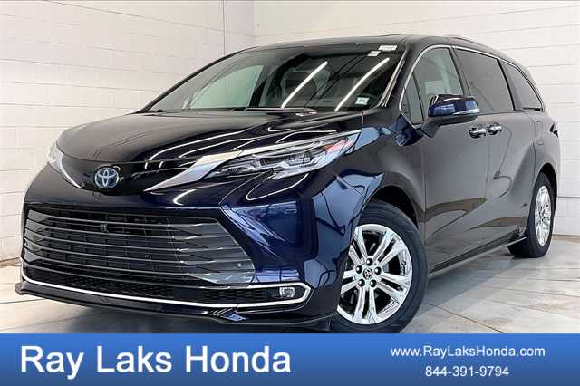 Thumbnail: 2023 Toyota Sienna - 1