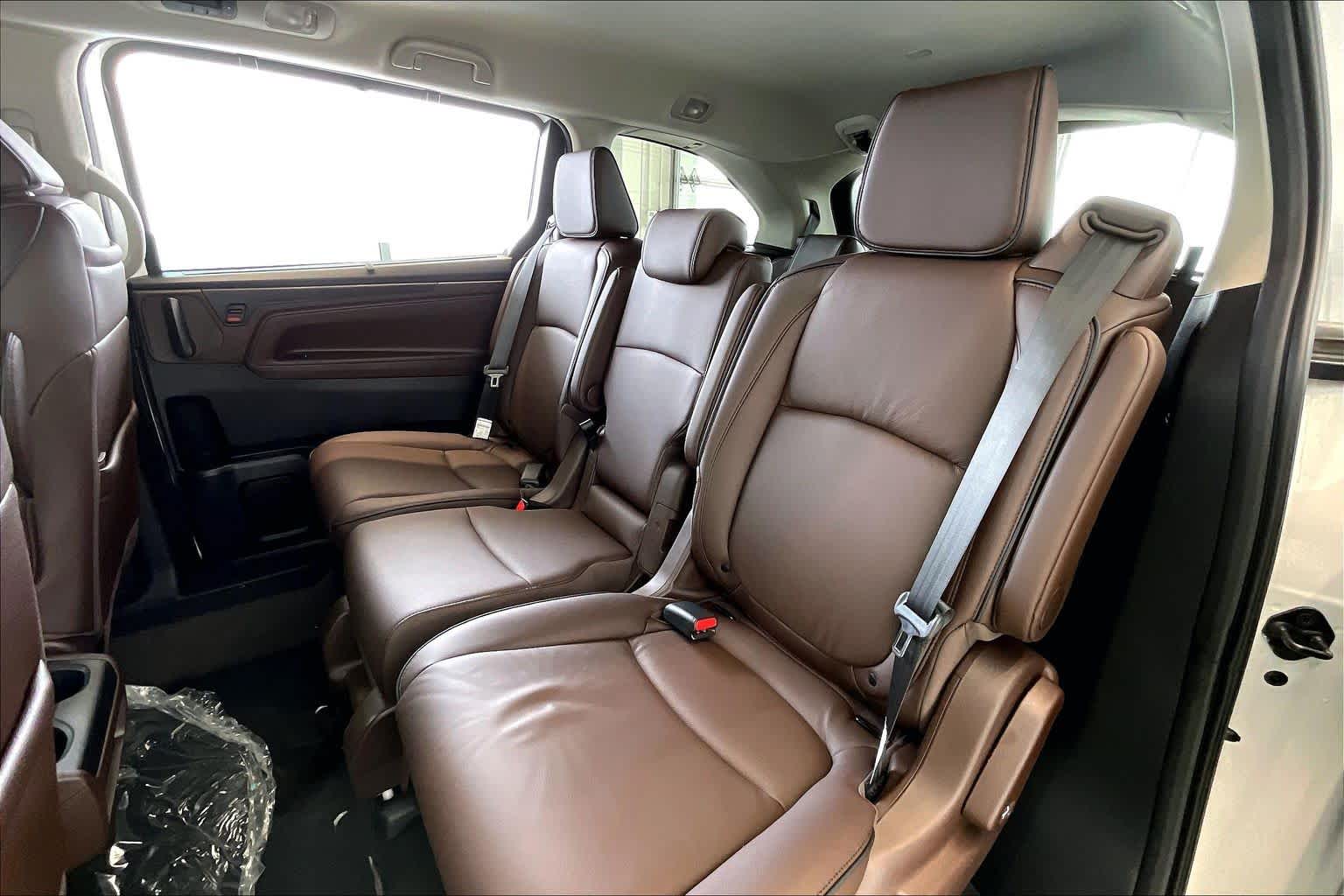 Thumbnail: 2026 Honda Odyssey - 13
