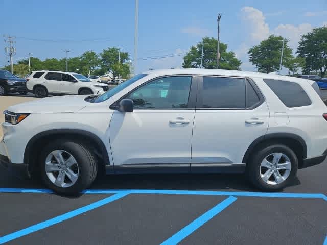 Thumbnail: 2023 Honda Pilot - 2