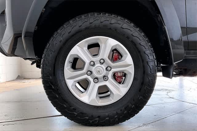 Thumbnail: 2015 Toyota 4Runner - 8