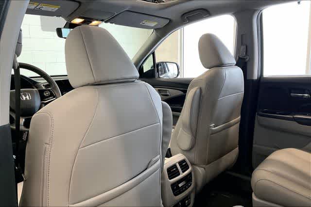 Thumbnail: 2020 Honda Pilot - 13