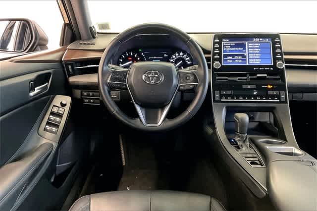Thumbnail: 2019 Toyota Avalon - 16