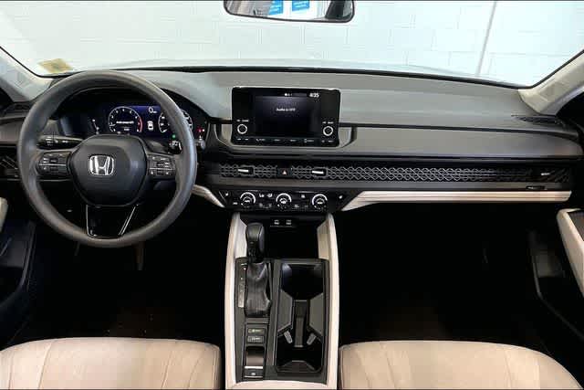 2025 Honda Accord SE - Photo 11