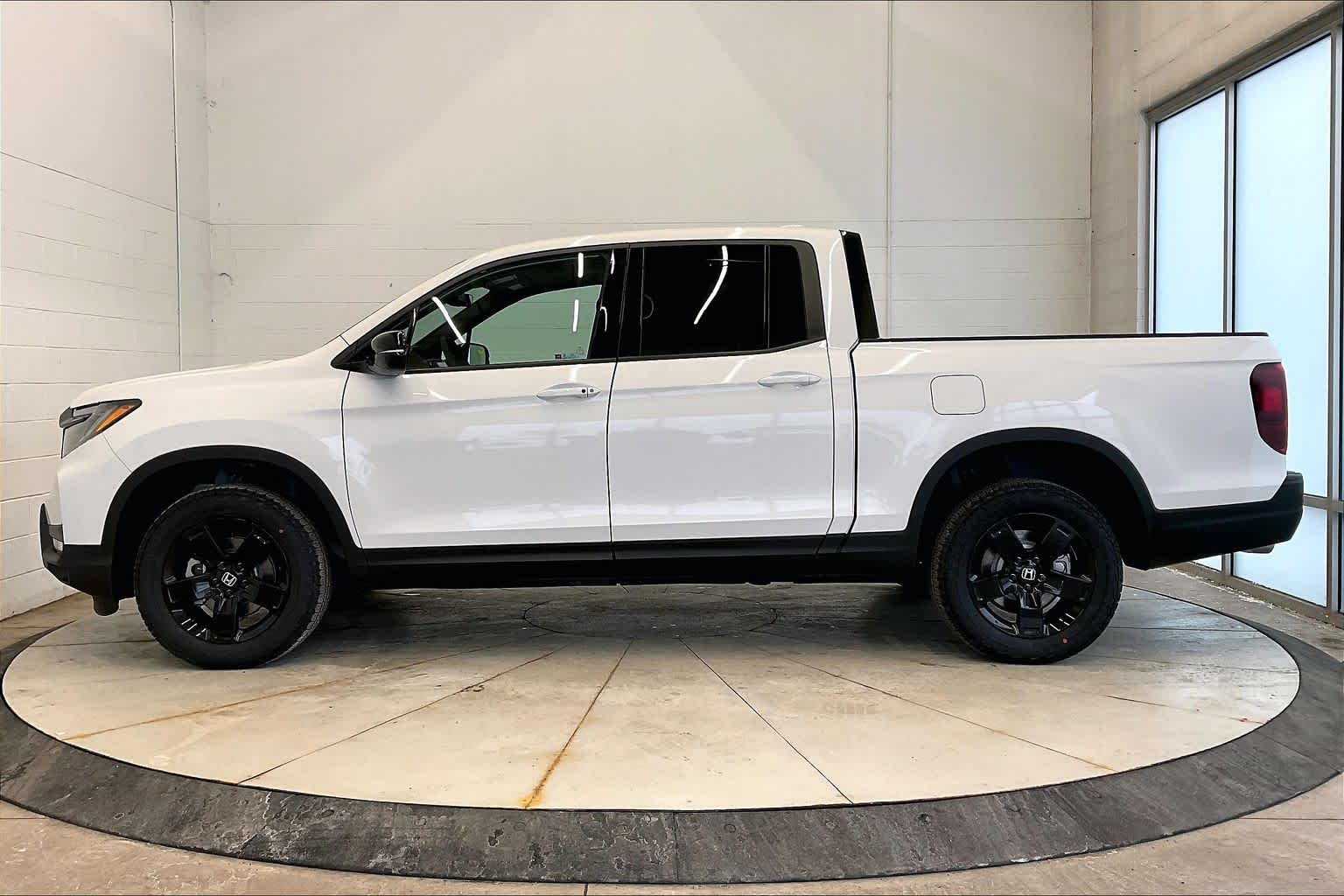 Thumbnail: 2026 Honda Ridgeline - 3