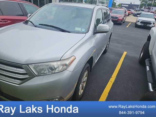 Thumbnail: 2012 Toyota Highlander - 1