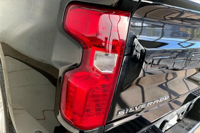 Thumbnail: 2023 Chevrolet Silverado 1500 - 33