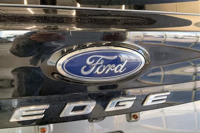 Thumbnail: 2021 Ford Edge - 8