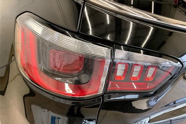 Thumbnail: 2018 Jeep Compass - 33