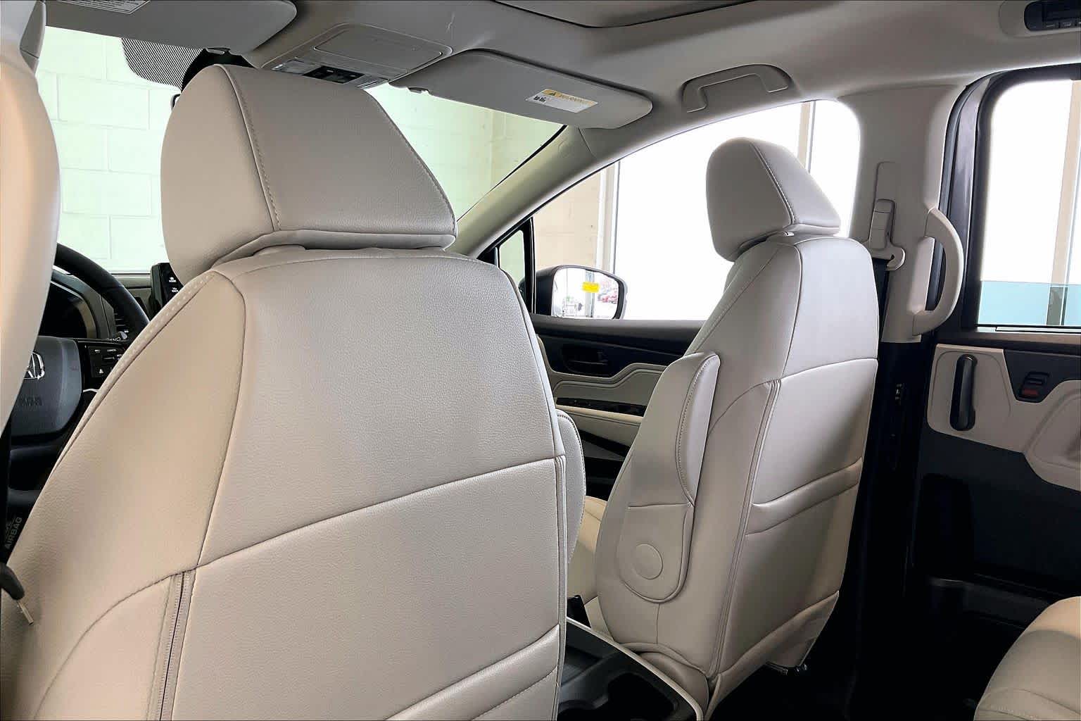 Thumbnail: 2026 Honda Odyssey - 12