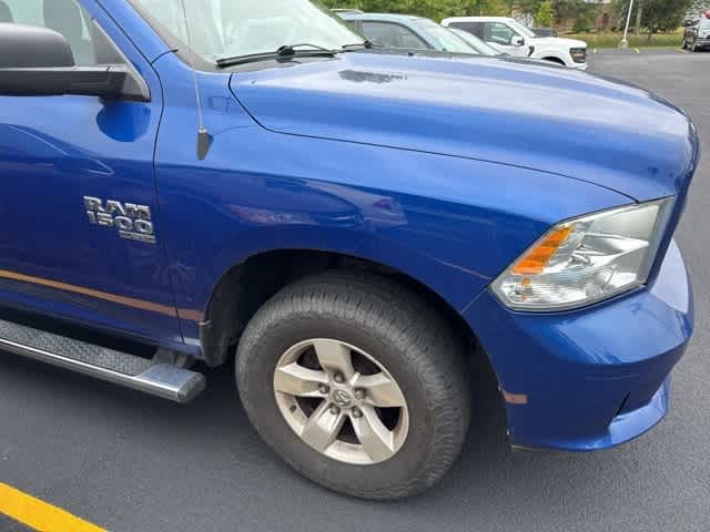 Thumbnail: 2019 RAM 1500 Classic - 4