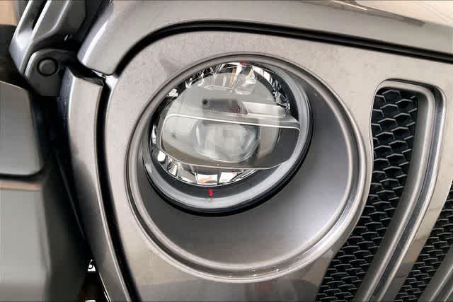 Thumbnail: 2022 Jeep Wrangler - 32