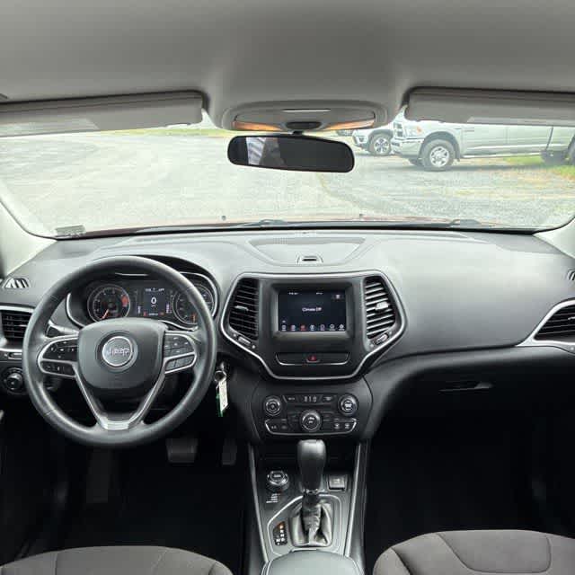 Thumbnail: 2019 Jeep Cherokee - 10