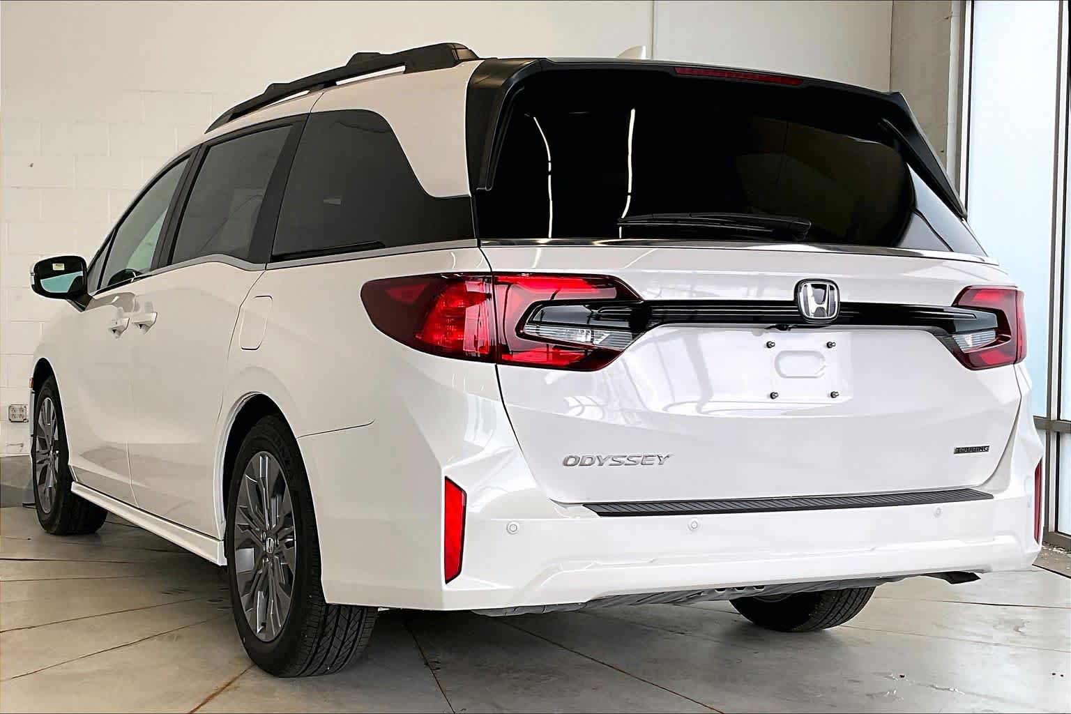 Thumbnail: 2026 Honda Odyssey - 4