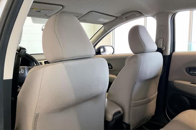 Thumbnail: 2017 Honda HR-V - 13